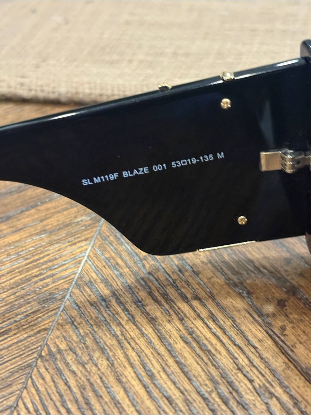 Saint Laurent Black Square Logo Sunglasses - Picture 5 of 7